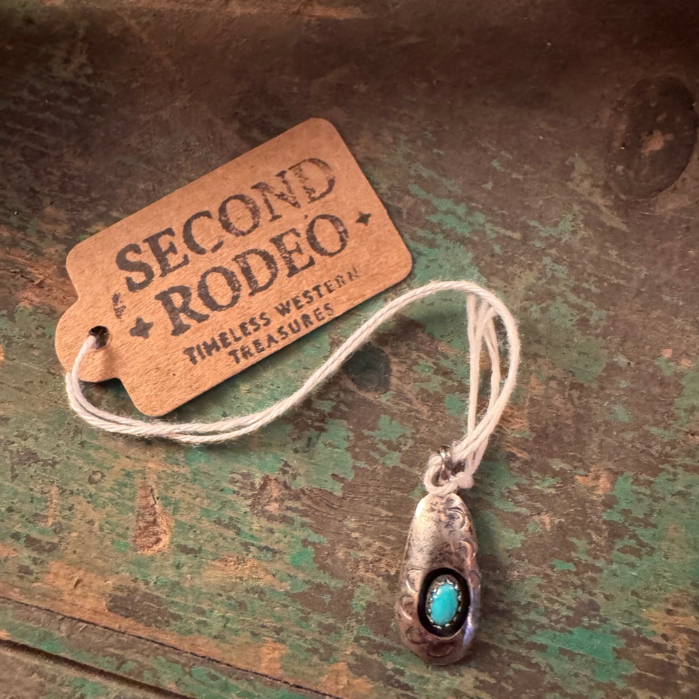 Turquoise Stone Silver Pendant Necklace